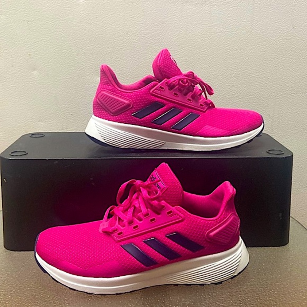ADIDAS Pink Duramo 9K Running Sneakers - Womens 7 / Kids 5